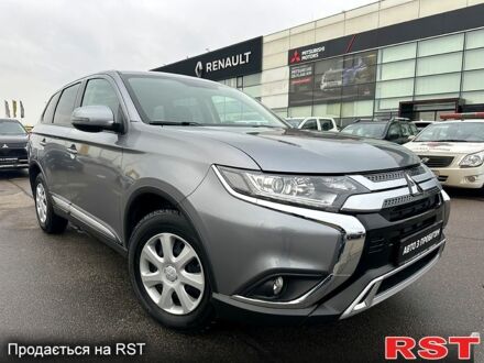 Серый Мицубиси Аутлендер, объемом двигателя 2 л и пробегом 46 тыс. км за 20900 $, фото 1 на Automoto.ua