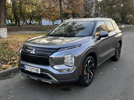 Мицубиси Аутлендер 2022 в Харькове на Automoto.ua Серый Мицубиси Аутлендер, объемом двигателя 2.49 л и пробегом 63 тыс. км за 25600 $, фото 1 на Automoto.ua
