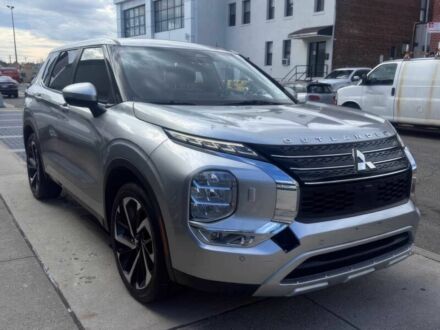Мицубиси Аутлендер 2022 в Ровно на Automoto.ua Серый Мицубиси Аутлендер, объемом двигателя 2.5 л и пробегом 22 тыс. км за 9400 $, фото 1 на Automoto.ua
