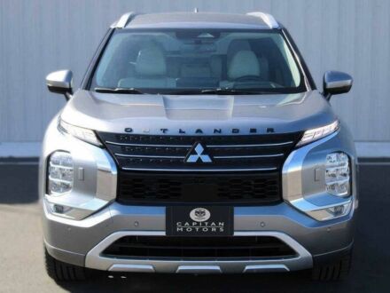 Мицубиси Аутлендер 2023 в Харькове на Automoto.ua Серый Мицубиси Аутлендер, объемом двигателя 2.4 л и пробегом 38 тыс. км за 13250 $, фото 1 на Automoto.ua