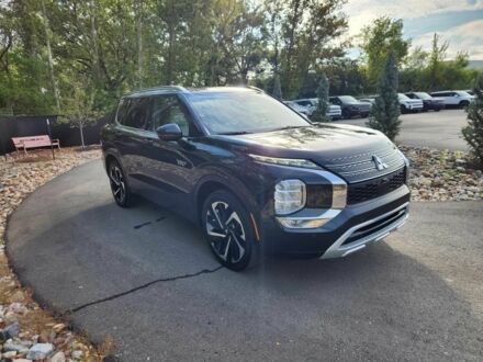 Серый Мицубиси Аутлендер, объемом двигателя 2.4 л и пробегом 25 тыс. км за 14100 $, фото 1 на Automoto.ua