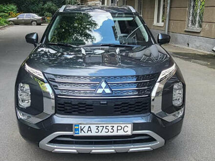 Мицубиси Аутлендер 2024 в Харькове на Automoto.ua Серый Мицубиси Аутлендер, объемом двигателя 2.49 л и пробегом 10 тыс. км за 39500 $, фото 1 на Automoto.ua