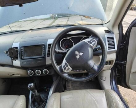 Синій Міцубісі Аутлендер, об'ємом двигуна 2 л та пробігом 260 тис. км за 4000 $, фото 7 на Automoto.ua