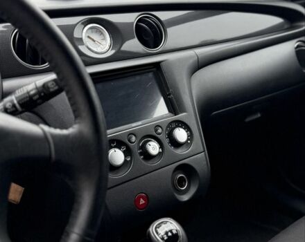 Синий Мицубиси Аутлендер, объемом двигателя 2.4 л и пробегом 243 тыс. км за 5000 $, фото 5 на Automoto.ua