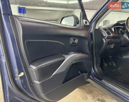 Синий Мицубиси Аутлендер, объемом двигателя 2 л и пробегом 228 тыс. км за 7999 $, фото 22 на Automoto.ua