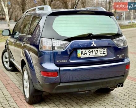 Синій Міцубісі Аутлендер, об'ємом двигуна 3 л та пробігом 197 тис. км за 9200 $, фото 9 на Automoto.ua