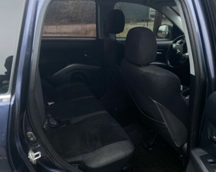 Синий Мицубиси Аутлендер, объемом двигателя 2.4 л и пробегом 250 тыс. км за 6300 $, фото 13 на Automoto.ua