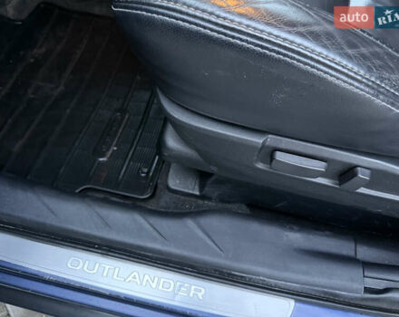 Синий Мицубиси Аутлендер, объемом двигателя 2 л и пробегом 228 тыс. км за 8888 $, фото 22 на Automoto.ua