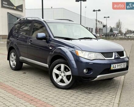 Синій Міцубісі Аутлендер, об'ємом двигуна 3 л та пробігом 197 тис. км за 9200 $, фото 4 на Automoto.ua