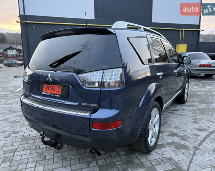 Синий Мицубиси Аутлендер, объемом двигателя 2 л и пробегом 228 тыс. км за 8888 $, фото 9 на Automoto.ua