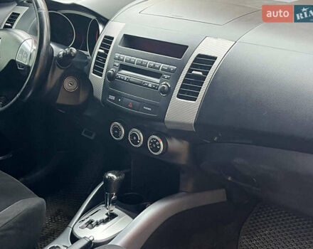 Синій Міцубісі Аутлендер, об'ємом двигуна 2.4 л та пробігом 211 тис. км за 8390 $, фото 16 на Automoto.ua