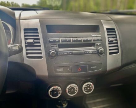 Синій Міцубісі Аутлендер, об'ємом двигуна 3 л та пробігом 228 тис. км за 9000 $, фото 16 на Automoto.ua