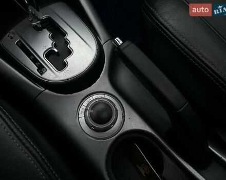 Синій Міцубісі Аутлендер, об'ємом двигуна 2.36 л та пробігом 282 тис. км за 9490 $, фото 37 на Automoto.ua