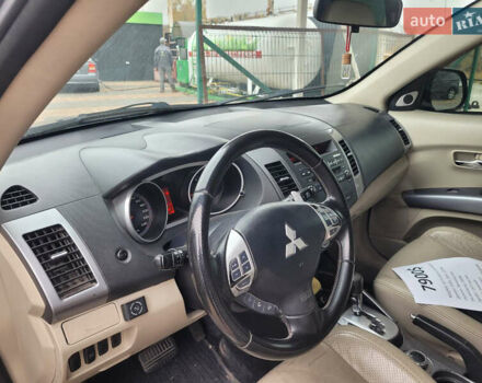 Синий Мицубиси Аутлендер, объемом двигателя 3 л и пробегом 270 тыс. км за 7900 $, фото 11 на Automoto.ua