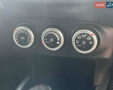 Синій Міцубісі Аутлендер, об'ємом двигуна 2.4 л та пробігом 211 тис. км за 8390 $, фото 19 на Automoto.ua