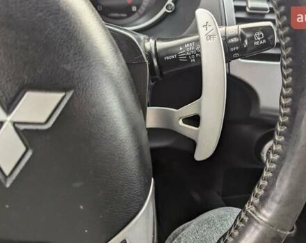 Синий Мицубиси Аутлендер, объемом двигателя 3 л и пробегом 382 тыс. км за 8200 $, фото 18 на Automoto.ua