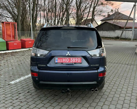 Синий Мицубиси Аутлендер, объемом двигателя 2 л и пробегом 263 тыс. км за 8900 $, фото 7 на Automoto.ua
