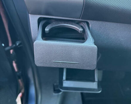 Синий Мицубиси Аутлендер, объемом двигателя 2 л и пробегом 263 тыс. км за 8900 $, фото 42 на Automoto.ua