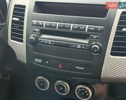 Синій Міцубісі Аутлендер, об'ємом двигуна 2.4 л та пробігом 211 тис. км за 8390 $, фото 18 на Automoto.ua