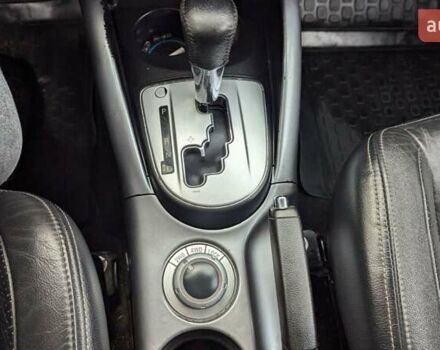 Синий Мицубиси Аутлендер, объемом двигателя 3 л и пробегом 382 тыс. км за 8200 $, фото 17 на Automoto.ua