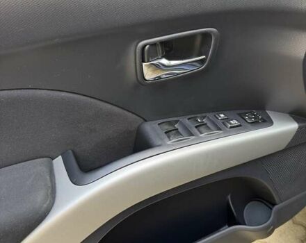 Синий Мицубиси Аутлендер, объемом двигателя 2.36 л и пробегом 223 тыс. км за 8650 $, фото 9 на Automoto.ua