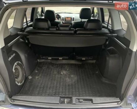 Синий Мицубиси Аутлендер, объемом двигателя 3 л и пробегом 383 тыс. км за 9000 $, фото 7 на Automoto.ua