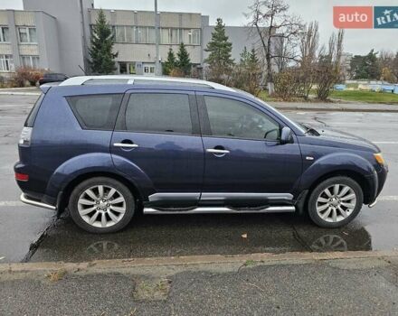 Синій Міцубісі Аутлендер, об'ємом двигуна 2.4 л та пробігом 282 тис. км за 10500 $, фото 9 на Automoto.ua