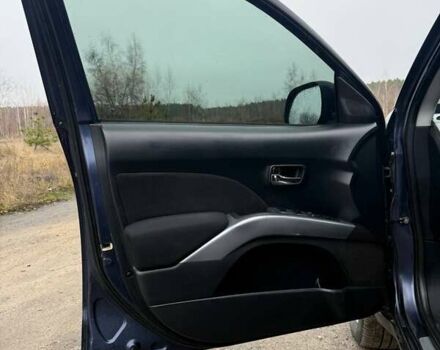 Синий Мицубиси Аутлендер, объемом двигателя 2.4 л и пробегом 211 тыс. км за 7800 $, фото 23 на Automoto.ua