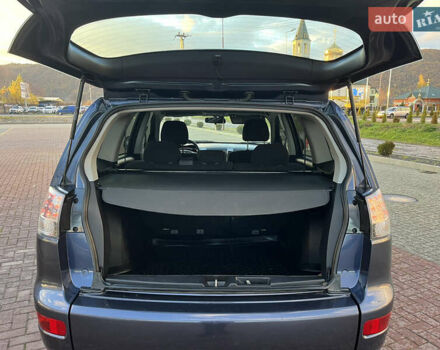 Міцубісі Аутлендер 2008 у Хусте на Automoto.ua Синій Міцубісі Аутлендер, об'ємом двигуна 2.4 л та пробігом 246 тис. км за 7950 $, фото 14 на Automoto.ua