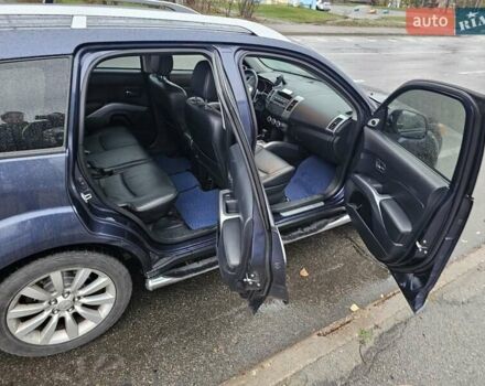 Синій Міцубісі Аутлендер, об'ємом двигуна 2.4 л та пробігом 282 тис. км за 10500 $, фото 13 на Automoto.ua