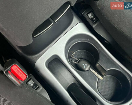 Синій Міцубісі Аутлендер, об'ємом двигуна 2.4 л та пробігом 211 тис. км за 8390 $, фото 17 на Automoto.ua