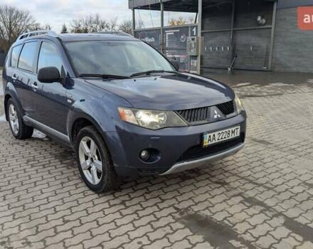 Синий Мицубиси Аутлендер, объемом двигателя 3 л и пробегом 382 тыс. км за 8200 $, фото 7 на Automoto.ua