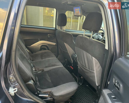 Міцубісі Аутлендер 2008 у Хусте на Automoto.ua Синій Міцубісі Аутлендер, об'ємом двигуна 2.4 л та пробігом 246 тис. км за 7950 $, фото 10 на Automoto.ua