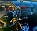 Синий Мицубиси Аутлендер, объемом двигателя 3 л и пробегом 228 тыс. км за 9000 $, фото 8 на Automoto.ua