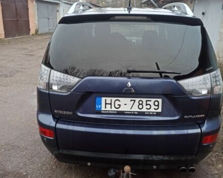 Синий Мицубиси Аутлендер, объемом двигателя 2 л и пробегом 306 тыс. км за 5200 $, фото 5 на Automoto.ua