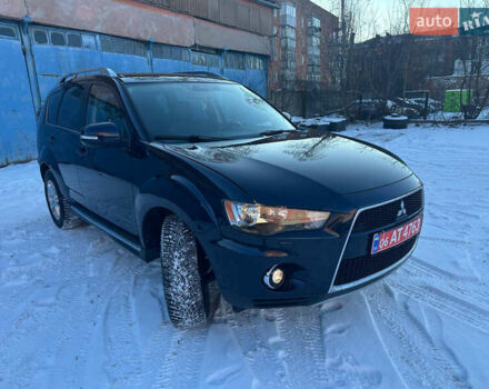 Синий Мицубиси Аутлендер, объемом двигателя 2 л и пробегом 257 тыс. км за 10500 $, фото 9 на Automoto.ua