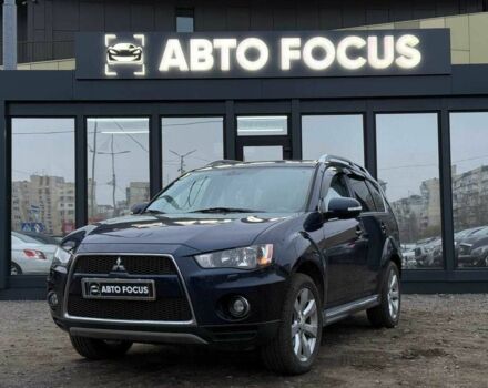 Синий Мицубиси Аутлендер, объемом двигателя 0 л и пробегом 289 тыс. км за 9990 $, фото 3 на Automoto.ua