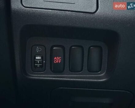 Синий Мицубиси Аутлендер, объемом двигателя 2.18 л и пробегом 289 тыс. км за 9990 $, фото 16 на Automoto.ua