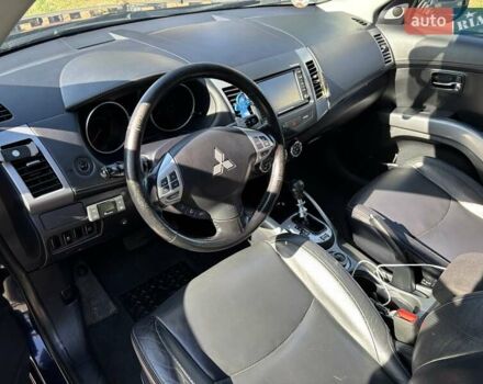 Синій Міцубісі Аутлендер, об'ємом двигуна 2.18 л та пробігом 415 тис. км за 9999 $, фото 8 на Automoto.ua