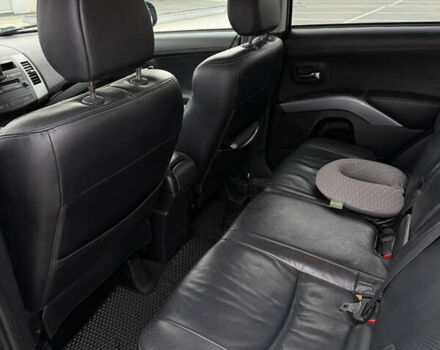 Синий Мицубиси Аутлендер, объемом двигателя 2.2 л и пробегом 213 тыс. км за 12000 $, фото 16 на Automoto.ua