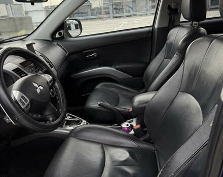 Синий Мицубиси Аутлендер, объемом двигателя 2.2 л и пробегом 213 тыс. км за 12000 $, фото 17 на Automoto.ua