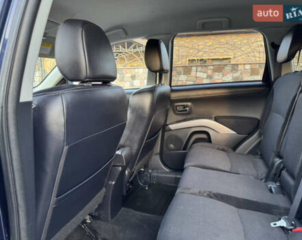 Мицубиси Аутлендер 2011 в Бердичеве на Automoto.ua Синий Мицубиси Аутлендер, объемом двигателя 2.2 л и пробегом 236 тыс. км за 11700 $, фото 51 на Automoto.ua