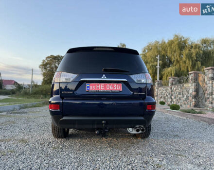 Мицубиси Аутлендер 2011 в Бердичеве на Automoto.ua Синий Мицубиси Аутлендер, объемом двигателя 2.2 л и пробегом 236 тыс. км за 11700 $, фото 26 на Automoto.ua