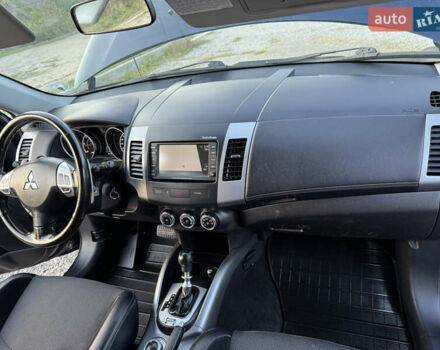 Мицубиси Аутлендер 2011 в Бердичеве на Automoto.ua Синий Мицубиси Аутлендер, объемом двигателя 2.2 л и пробегом 236 тыс. км за 11700 $, фото 58 на Automoto.ua