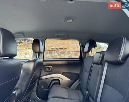 Мицубиси Аутлендер 2011 в Бердичеве на Automoto.ua Синий Мицубиси Аутлендер, объемом двигателя 2.2 л и пробегом 236 тыс. км за 11700 $, фото 50 на Automoto.ua