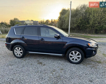 Мицубиси Аутлендер 2011 в Бердичеве на Automoto.ua Синий Мицубиси Аутлендер, объемом двигателя 2.2 л и пробегом 236 тыс. км за 11700 $, фото 15 на Automoto.ua