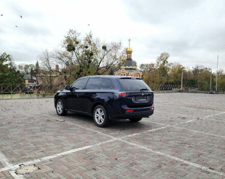 Мицубиси Аутлендер 2012 в Харькове на Automoto.ua Синий Мицубиси Аутлендер, объемом двигателя 2 л и пробегом 314 тыс. км за 11800 $, фото 7 на Automoto.ua