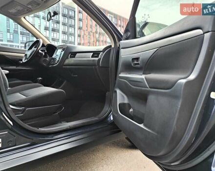 Синій Міцубісі Аутлендер, об'ємом двигуна 2.4 л та пробігом 213 тис. км за 10990 $, фото 46 на Automoto.ua