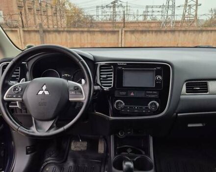 Синій Міцубісі Аутлендер, об'ємом двигуна 2.36 л та пробігом 183 тис. км за 14000 $, фото 17 на Automoto.ua