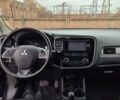 Синій Міцубісі Аутлендер, об'ємом двигуна 2.36 л та пробігом 183 тис. км за 14000 $, фото 17 на Automoto.ua